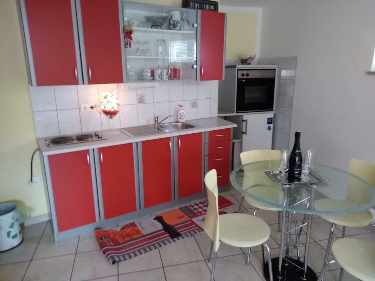 Apartman Jurja Ledenice Bagian luar foto